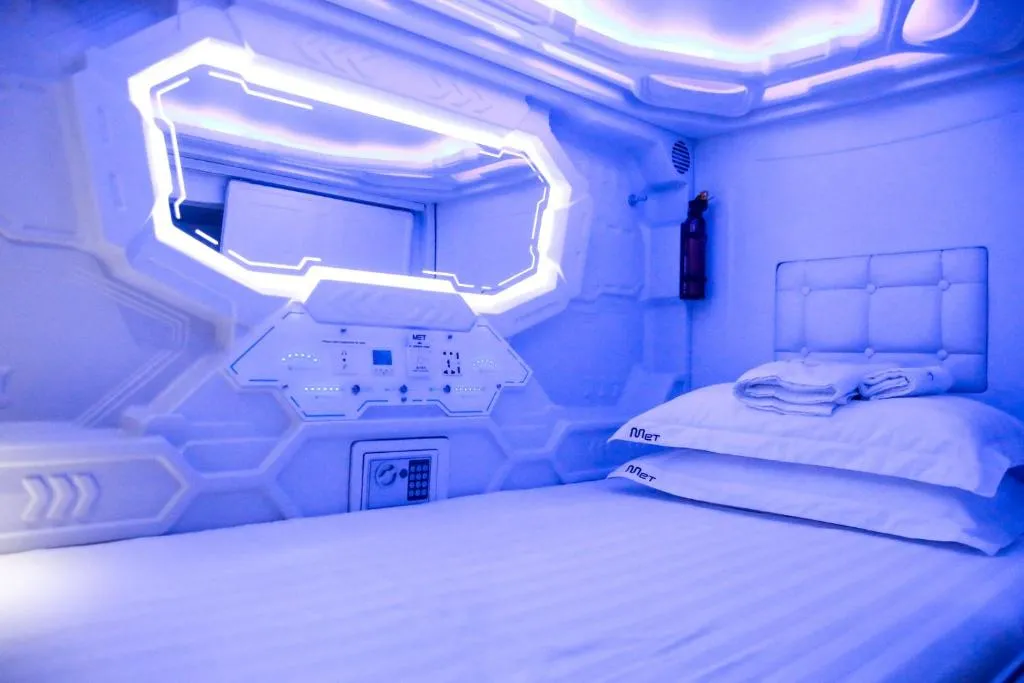 MET A Space Pod